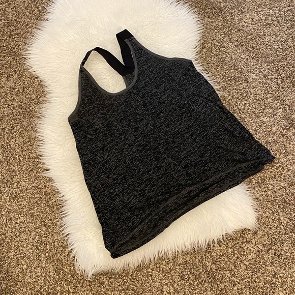 Old Navy Tops - Old navy semi fitted racer back workout tank